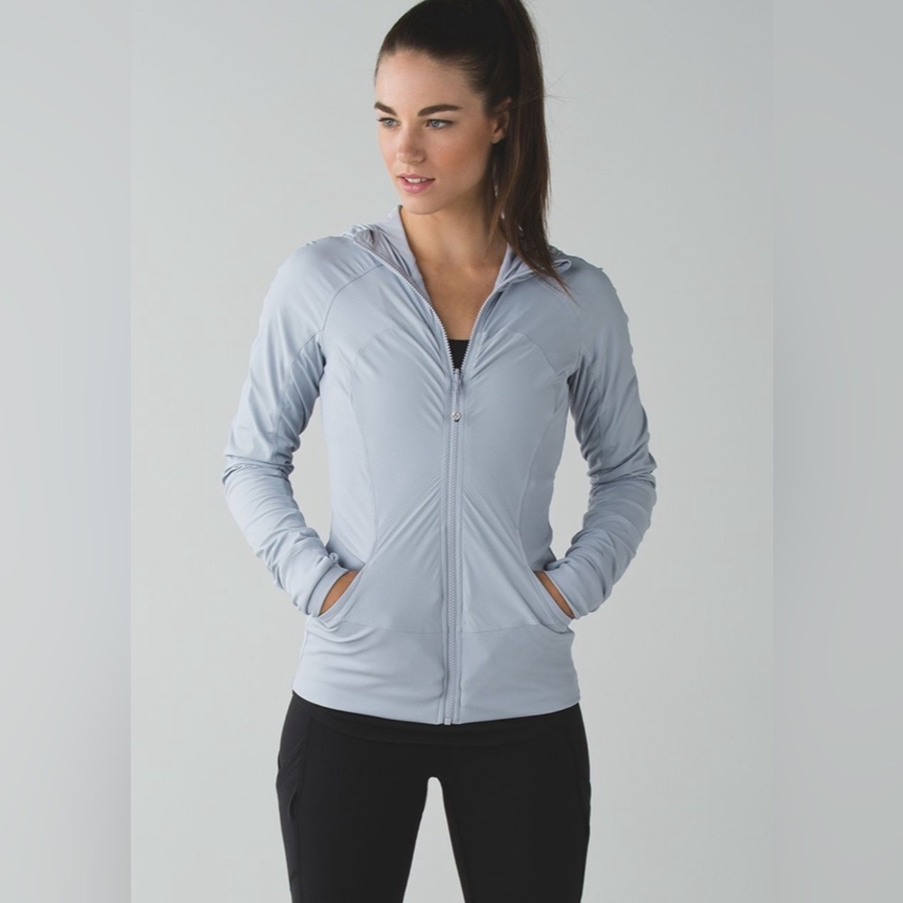 Light grey  influx jacket size 6 lululemon